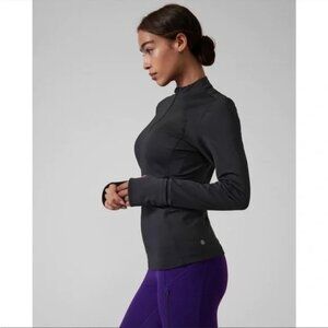 Athleta Whistler Half Zip Active Top Black Medium
